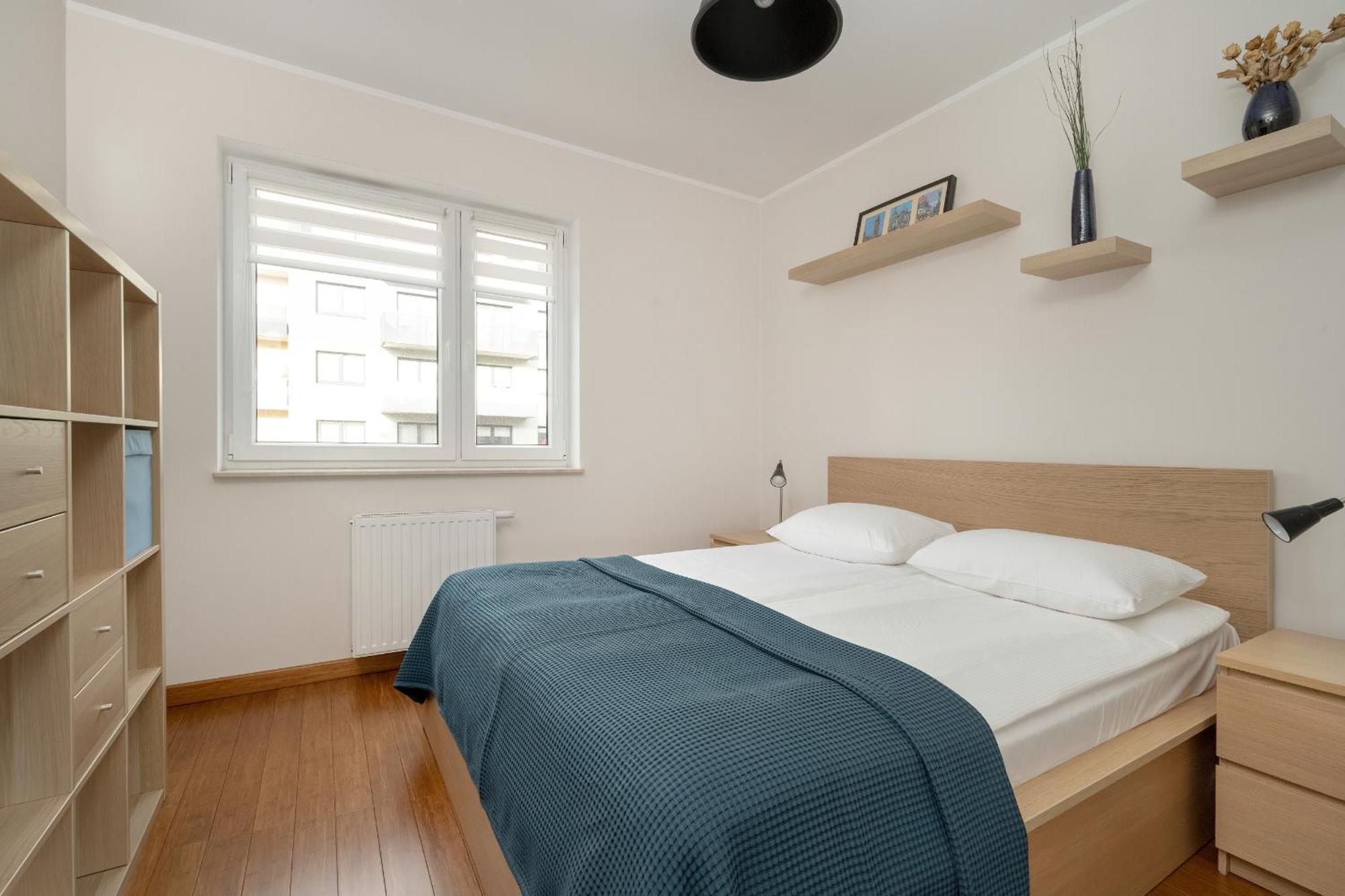 One Bedroom Apartment Nadodrze With Free Garage Wroclaw By Noclegi Renters Exterior foto